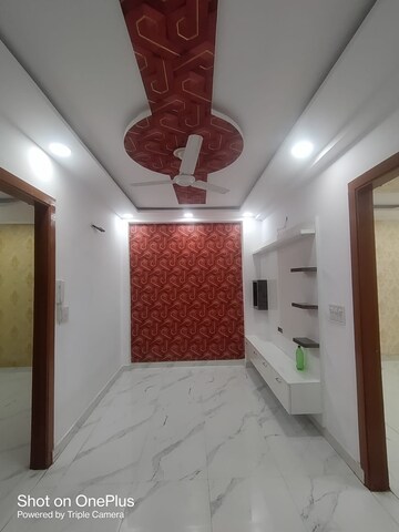 Room in 2 BHK Apartment at Halivali – for Rent