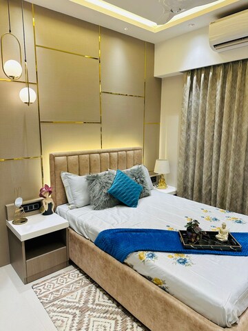 Team Area in 3 BHK Apartment at Vikas Ritz, Khadakpada – for Sale