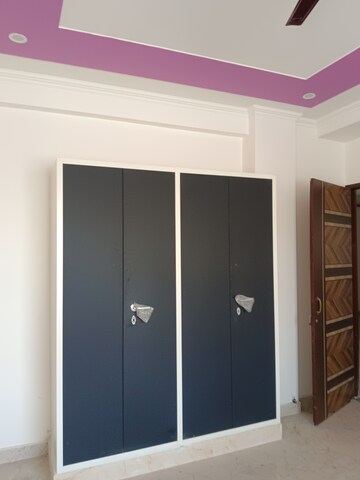 Building Lobby in 3.5 BHK Independent House at Sector 82 – for Rent