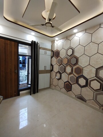 Room in 2 BHK Builder Floor at Rajpur – for Sale