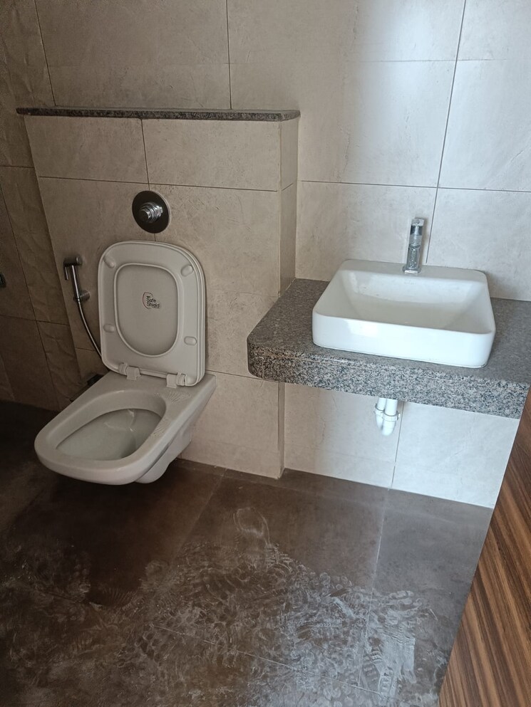 Bathroom, k-raheja-reserve 2 Bedroom 1000 Sq.Ft. Apartment In Mohammadwadi Pune 8396549