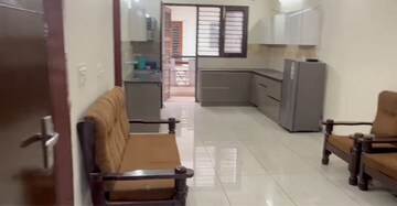 Living Room in 2.5 BHK Builder Floor at Aerocity – for Rent