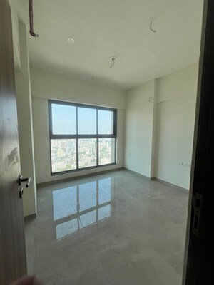 Room in 2 BHK Apartment at Sheth Irene, Malad West – for Sale