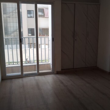 Room in 3 BHK Apartment at Pancham Imperia, Vemali – for Rent