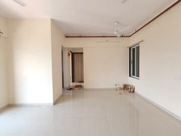 Room in 2 BHK Apartment at Vihang Valley Phase 2, Kasarvadavali – for Rent