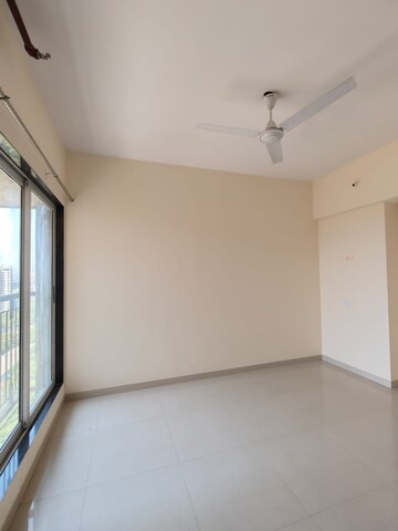 Room in 2 BHK Apartment at Vihang Valley Phase 2, Kasarvadavali – for Rent