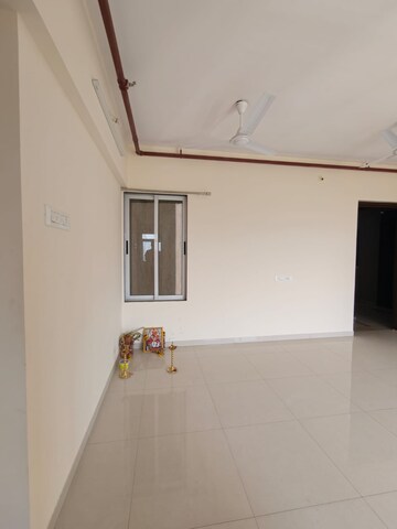 Room in 2 BHK Apartment at Vihang Valley Phase 2, Kasarvadavali – for Rent