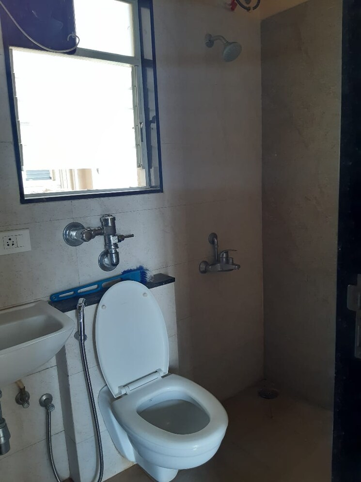 Bathroom, nyati-evita 1 Bedroom 644 Sq.Ft. Apartment In Dhanori Pune 8396730