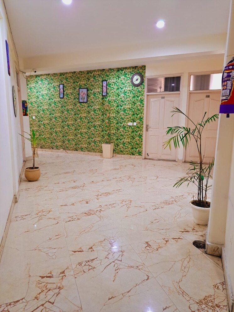 Room, radhey-krishna-orchid Studio 480 Sq.Ft. Builder Floor In Sector 101 Noida 8396842