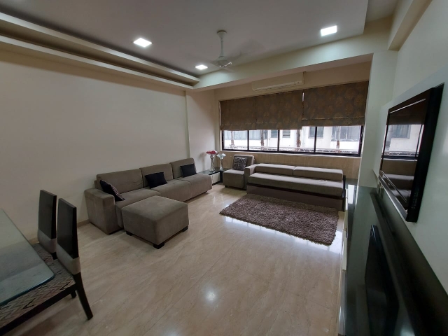2 BHK Apartment For Sale in Sukhshanti Building 