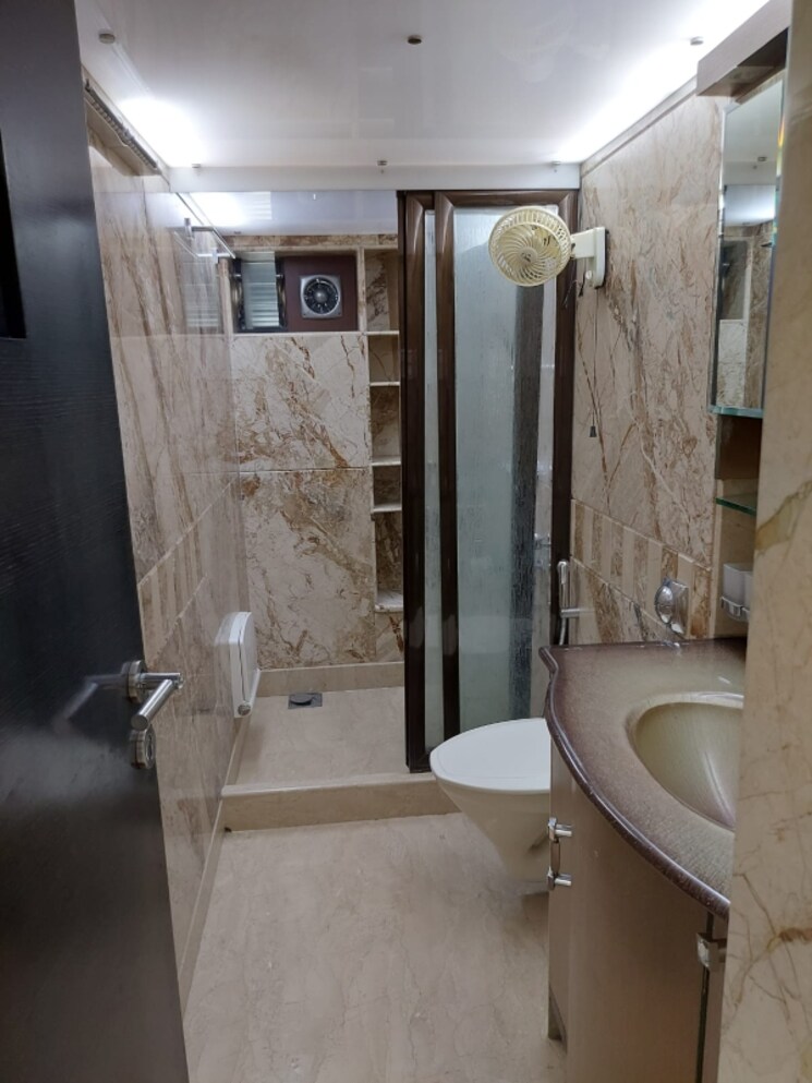 Bathroom, peddar road 2 Bedroom 925 Sq.Ft. Apartment In Peddar Road Mumbai 8396844