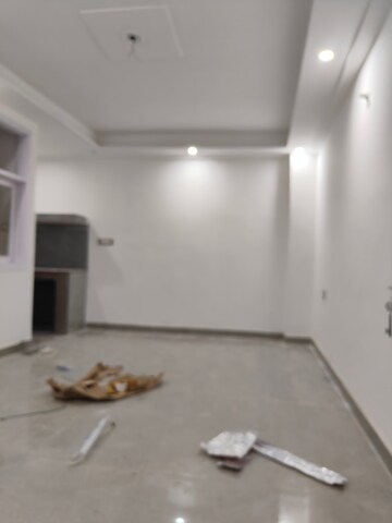 Furnished Amenities in 1 RK Builder Floor at Sarita Vihar – for Rent