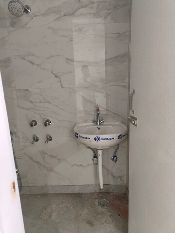 Bathroom in 1 RK Builder Floor at Sarita Vihar – for Rent
