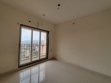 Room in 1 BHK Apartment at Kalwa – for Sale