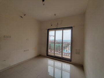 Room in 1 BHK Apartment at Kalwa – for Sale