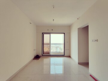 Room in 2 BHK Apartment at Kalwa – for Sale