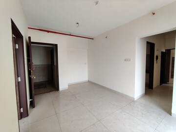 Room in 3 BHK Apartment at Kalwa – for Sale