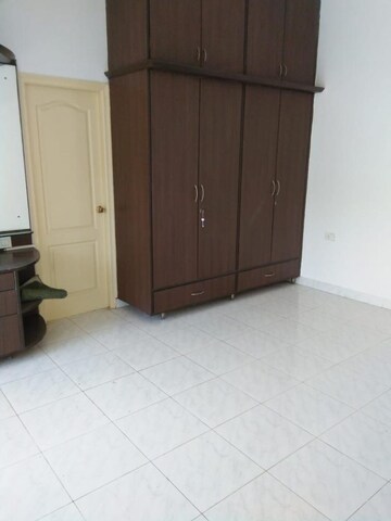 Room in 4 BHK Apartment at SJR Redwoods, Sarjapur Road – for Sale