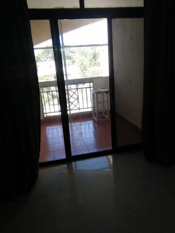 Room in 4 BHK Apartment at SJR Redwoods, Sarjapur Road – for Sale