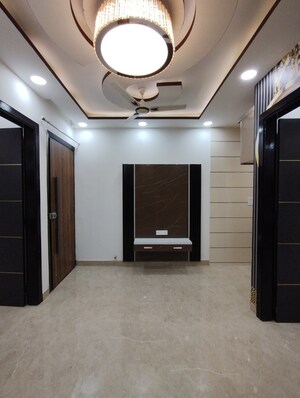 Room in 1 BHK Builder Floor at Uttam Nagar – for Sale