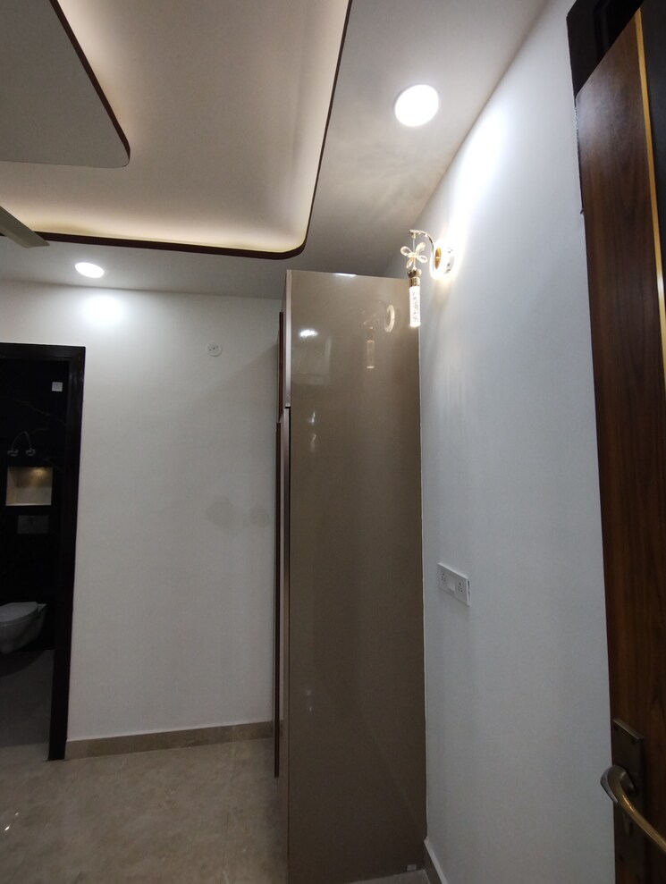 Room, uttam nagar 1 Bedroom 400 Sq.Ft. Builder Floor In Uttam Nagar Delhi 8396931