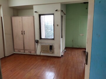Room in 1 BHK Apartment at Rosa Classique, Kasarvadavali – for Rent