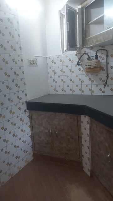 Bathroom in 3.5 BHK Apartment at Mayur Vihar 1 – for Rent