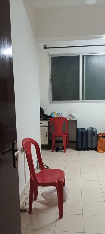 Bathroom in 1 BHK Apartment at Lic Colony – for Rent