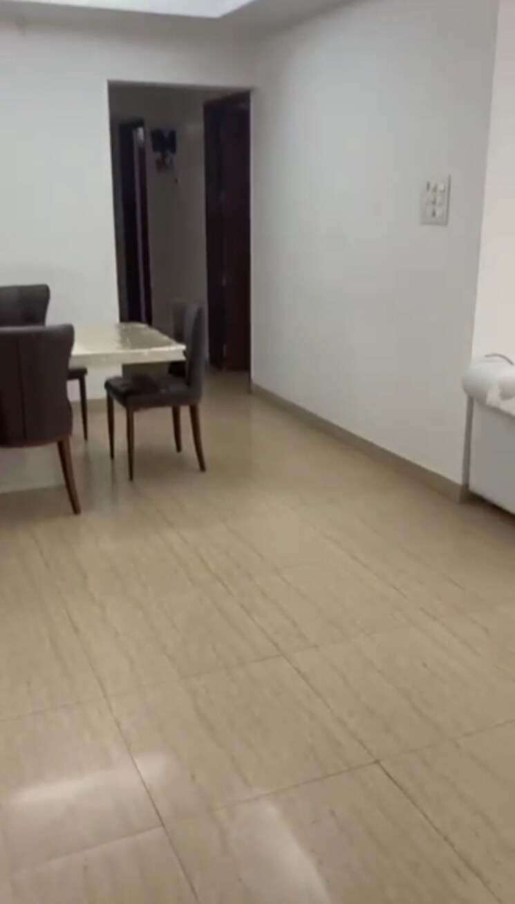 Room, andheri west 3 Bedroom 1200 Sq.Ft. Apartment In Andheri West Mumbai 8397036