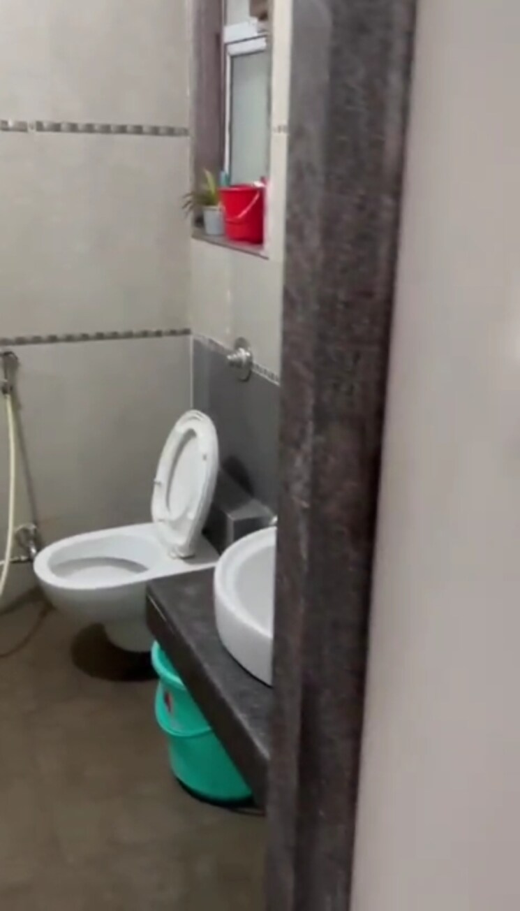 Attached Bathroom, andheri west 3 Bedroom 1200 Sq.Ft. Apartment In Andheri West Mumbai 8397036