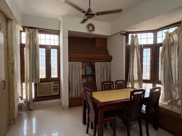 Living Room in 3 BHK Apartment at Gomti Nagar – for Rent