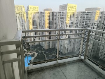 3 BHK Apartment – Exterior View View at DLF Park Place, Sector 54 - for Rent