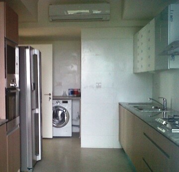 Kitchen in 3 BHK Apartment at DLF Park Place, Sector 54 – for Rent