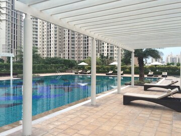 Parking in 3 BHK Apartment at DLF Park Place, Sector 54 – for Rent