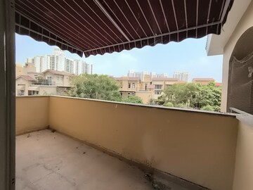 Balcony in 4 BHK Apartment at Emaar The Palm Springs, Sector 54 – for Rent