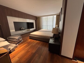 Bedroom in 6 BHK Apartment at Embassy Boulevard, Yelahanka – for Rent