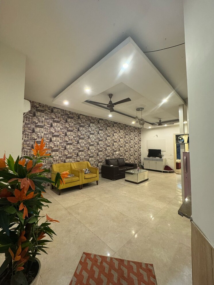 Living Room, ambala highway 3 Bedroom 1630 Sq.Ft. Builder Floor In Ambala Highway Zirakpur 8397176