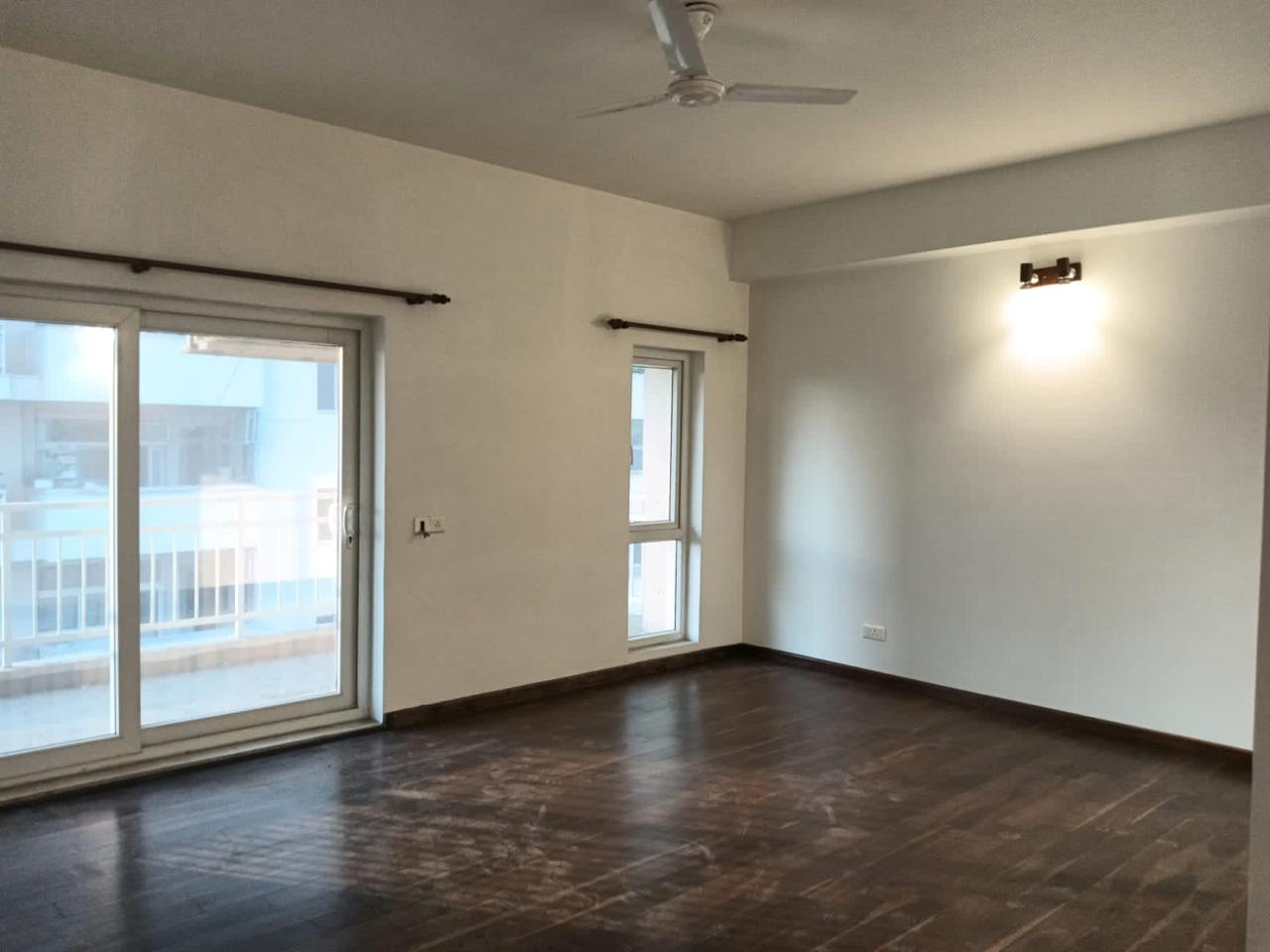 4 BHK + Pooja Room Apartment For Sale in DLF City Phase V