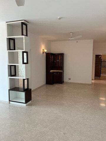 Room in 4 BHK Apartment at DLF The Crest, Sector 54 – for Rent
