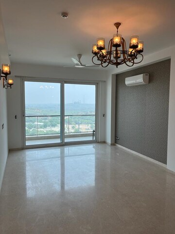 4 BHK Apartment For Rent in DLF The Crest, Sector 54