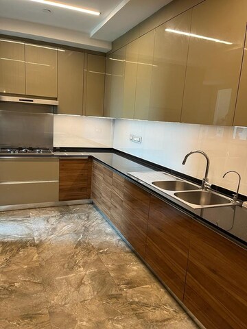 Kitchen in 4 BHK Apartment at DLF The Crest, Sector 54 – for Rent