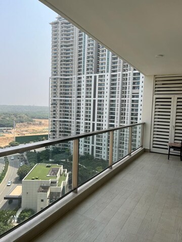 4 BHK Apartment – Exterior View View at DLF The Crest, Sector 54 - for Rent
