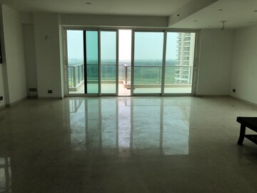 Room in 4 BHK Apartment at DLF The Crest, Sector 54 – for Rent