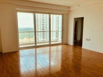 4 BHK Apartment For Rent in DLF The Crest, Sector 54