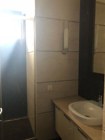 Bathroom in 5 BHK Apartment at Salcon The Verandas, Sector 54 – for Rent