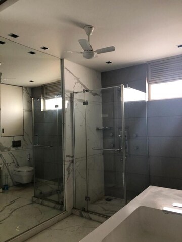 Bathroom in 5 BHK Apartment at Salcon The Verandas, Sector 54 – for Rent