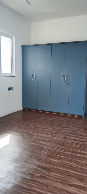 Room in 2 BHK Apartment at Omkar Alta Monte, Malad East – for Sale