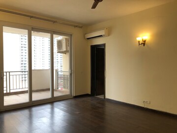Room in 3 BHK Apartment at Emaar The Palm Springs, Sector 54 – for Rent