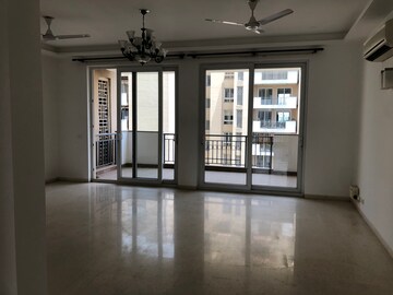 Room in 3 BHK Apartment at Emaar The Palm Springs, Sector 54 – for Rent