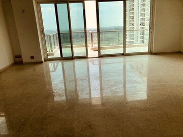 Room in 4 BHK Apartment at DLF The Crest, Sector 54 – for Rent